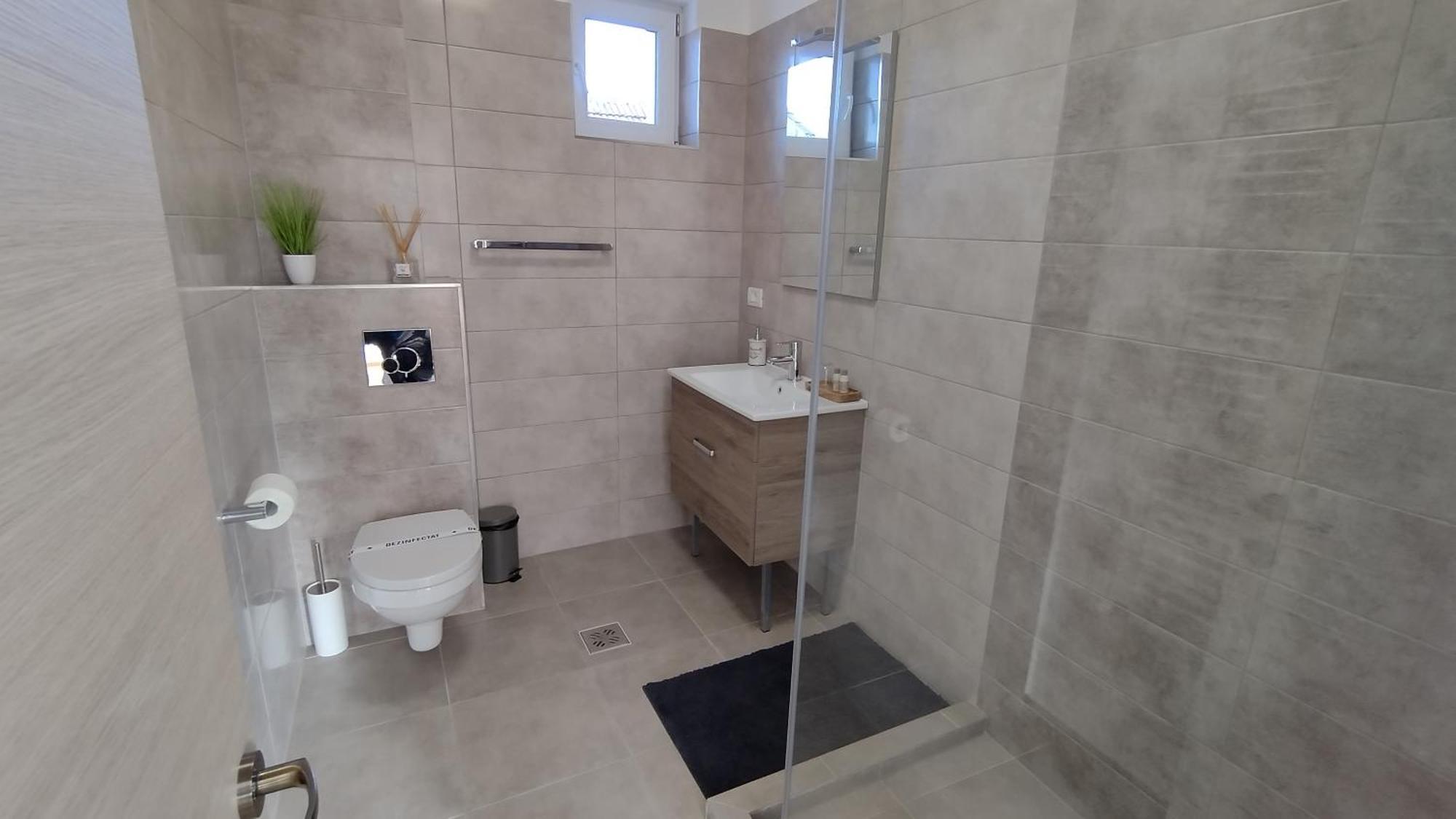 Friends - Station - Self Check-in Apartment Brasov